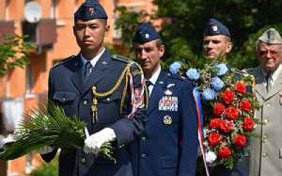 den-americkych-letcu-teplice-20210725-15_denik-150-3x22x.jpg